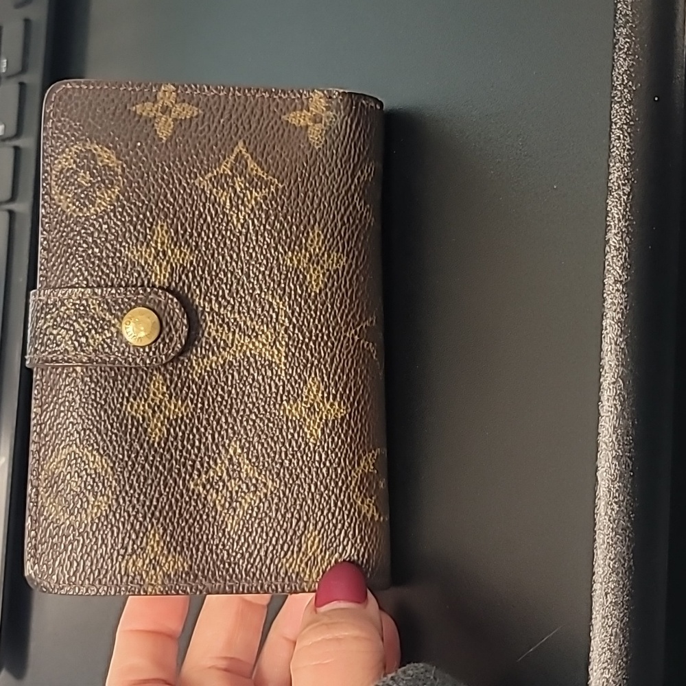 Louis vuitton wallet